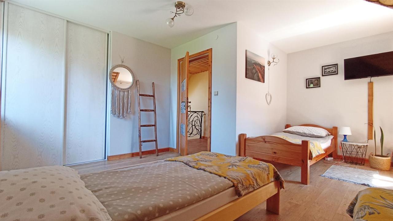 Hostal Zacisze Drwala Lutowiska Habitación foto